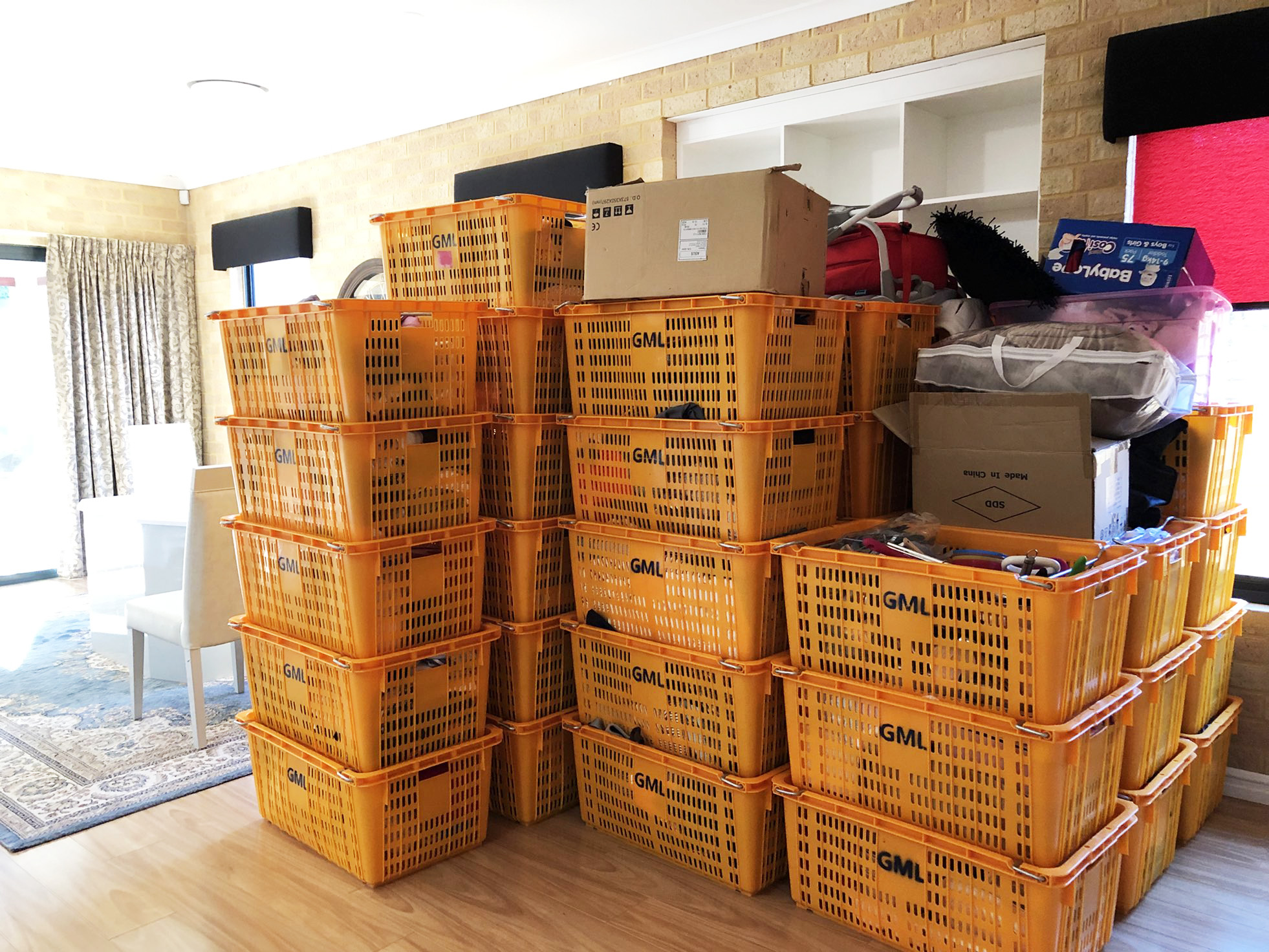 crates